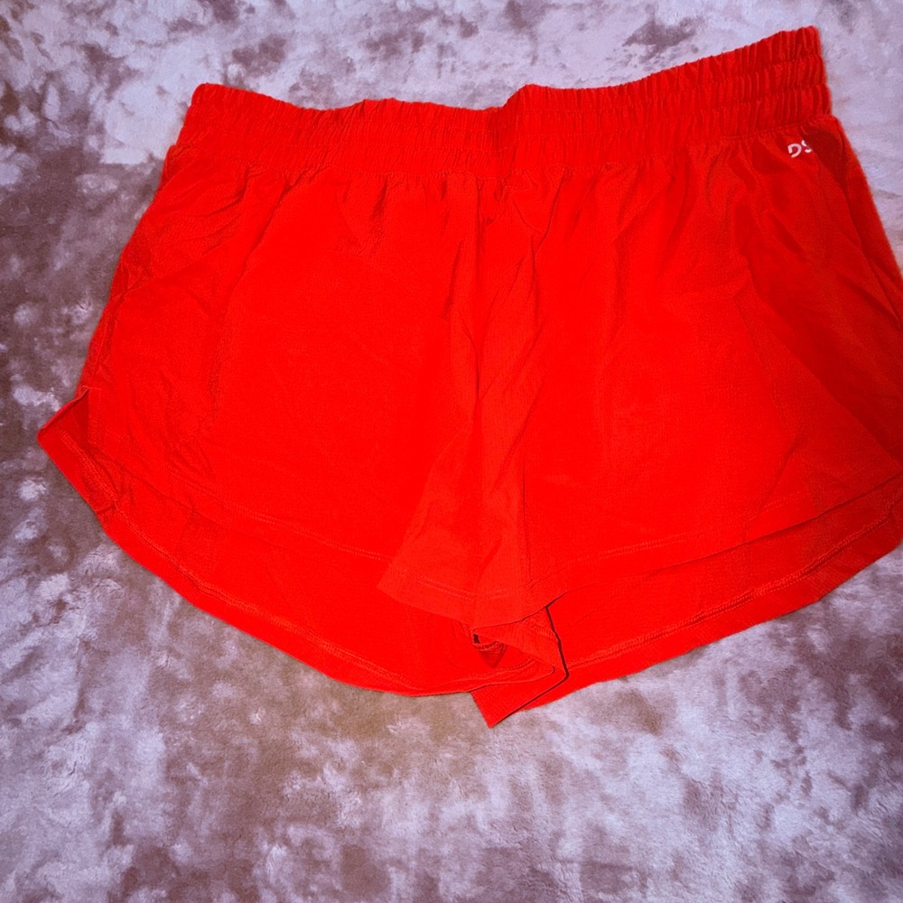 DSG Stride Running Shorts Womens L Bold Vermilion New NWT Mid-Rise Athletic